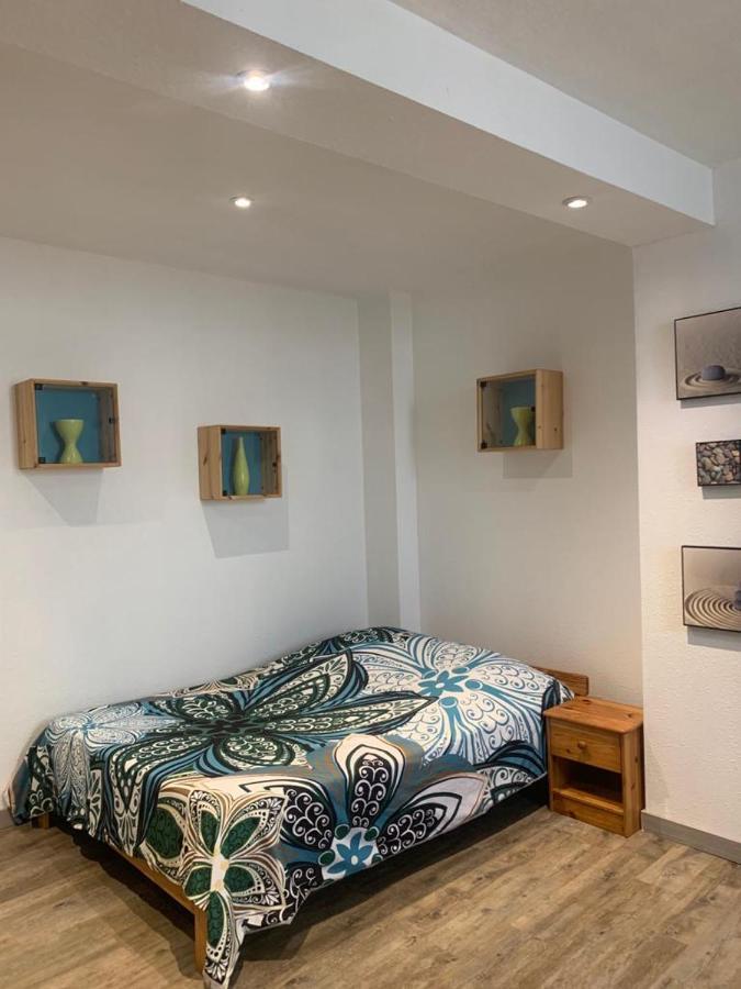Studio 24M2 Intra-Muros Avignon Room photo